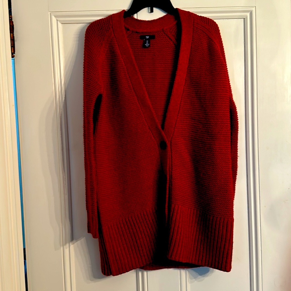 Cardigan sweater